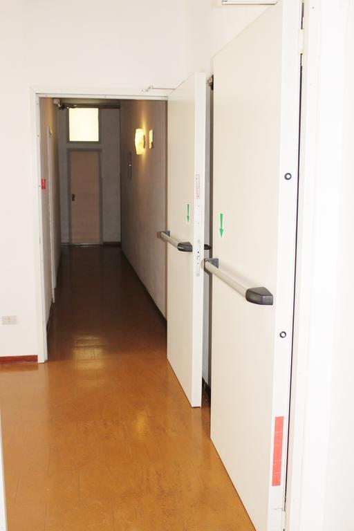 Hotel Hamburg เซนีกัลเลีย ภายนอก รูปภาพ